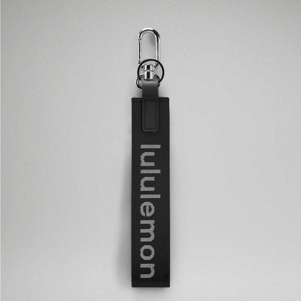 Lululemon - Never Lost Keychain